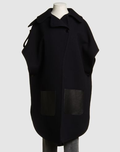 ZOOM CÉLINE - Cape