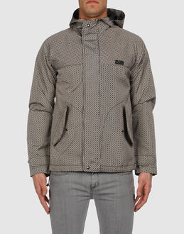 EMPORIO ARMANI - CAPISPALLA - Giubbotti - su YOOX.COM