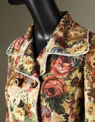 TAPESTRY PRINT COAT - Coats - Dolce&Gabbana - Winter 2014 TAPESTRY PRINT COAT - Coats - Dolce&Gabbana - Winter 2014