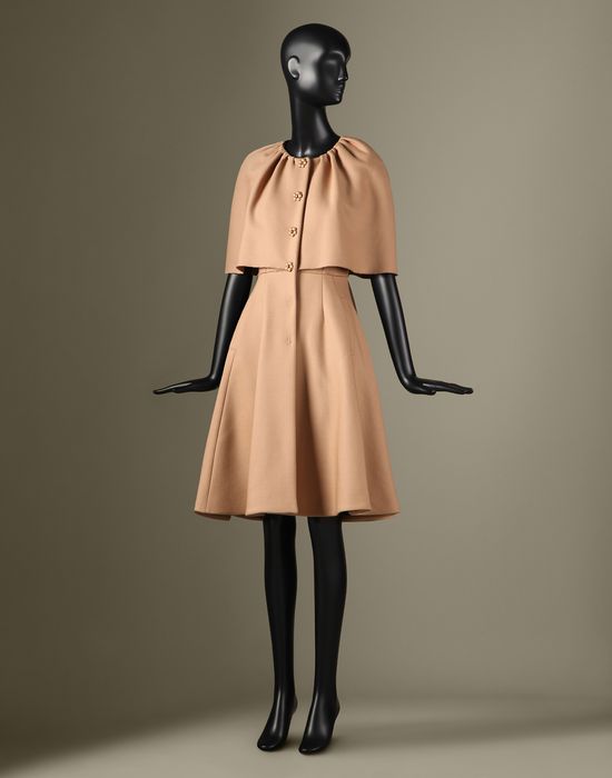 CAPED COAT - Coats - Dolce&Gabbana - Winter 2014 CAPED COAT - Coats - Dolce&Gabbana - Winter 2014