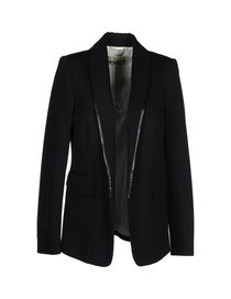 CLOSED - Blazer