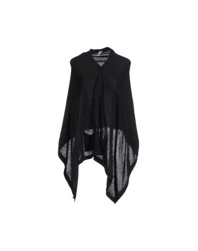ZOOM LUCIO VANOTTI - Cape