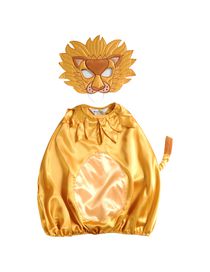 LUCY LOCKET Dressing up