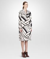 Bottega Veneta® PALE NERO CREPE WOOL PRINTED COAT Bottega Veneta® PALE NERO CREPE WOOL PRINTED COAT