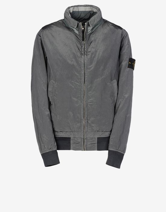 42744 NYLON METAL TYVEK® SHIELD ブルゾン Stone Island メンズ ...