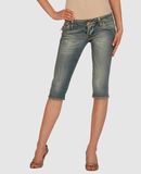 TWO WOMEN IN THE WORLD - Bermuda Jeans