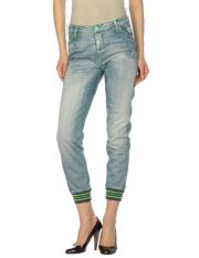 SEXY WOMAN - Denim capris