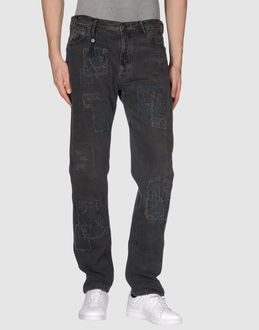 SHIELD - JEANS - Pantaloni jeans - su YOOX.COM