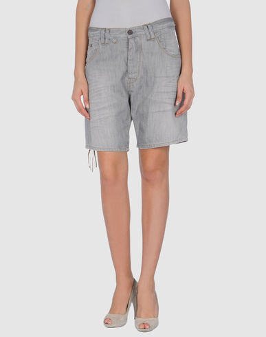 ZOOM GET LOST - Denim bermudas