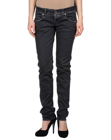 ZOOM TWO WOMEN IN THE WORLD - Denim pants