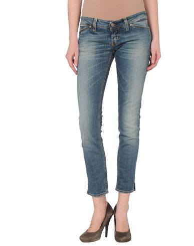 ZOOM TWO WOMEN IN THE WORLD - Denim capris