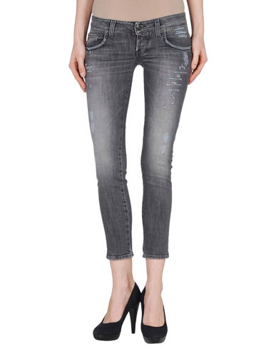 ZOOM TWO WOMEN IN THE WORLD - Denim capris