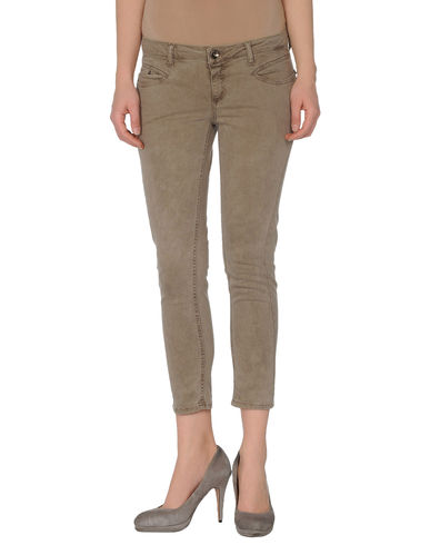 ZOOM C'N'C' COSTUME NATIONAL - Denim capris