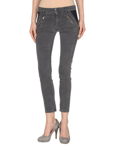 ZOOM STELLA McCARTNEY - Denim capris