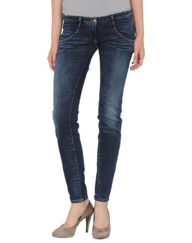 ZOOM MET in JEANS - Denim pants