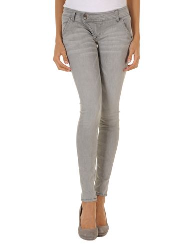 ZOOM MET in JEANS - Denim pants