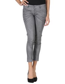 C'N'C' COSTUME NATIONAL - Denim capris