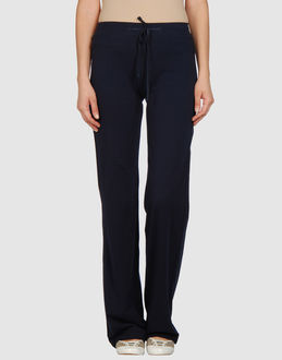 prezzi e offerte ROBERTA SCARPA FELPE Pantaloni felpa su YOOX.COM su prezzi in promozione