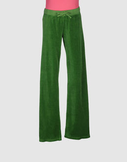 JUICY COUTURE - SWEATSHIRTS - Fleece-Hosen - bei YOOX.COM