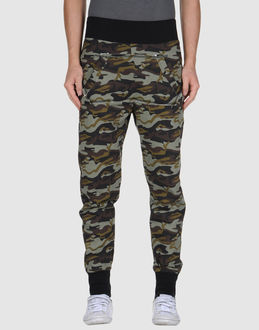 BUSINE$$ WORK FOR EUROS - FELPE - Pantaloni felpa - su YOOX.COM