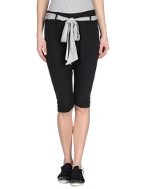 EA7 - 3/4-length trousers