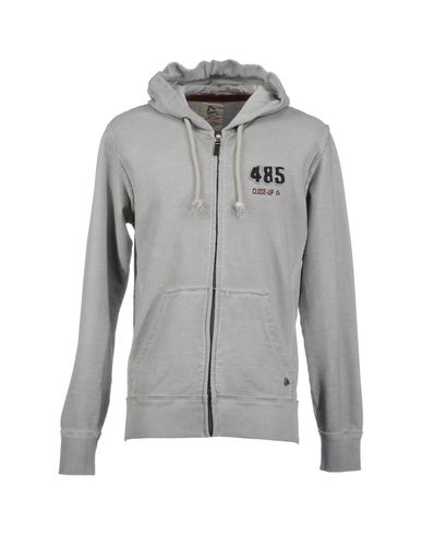 ZOOM CLOSE-UP - Hooded sweatshirt