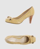 KALLISTE - Closed-toe slip-ons 