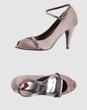 BI 4 - Closed-toe slip-ons