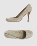 ALEXANDER MCQUEEN - Closed-toe slip-ons 