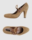 VIC MATIE' - Pumps