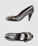 CAFe'NOIR - Closed-toe slip-ons 