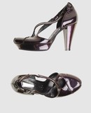 VIC MATIE' - Pumps