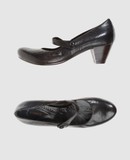 VIC MATIE' - Pumps
