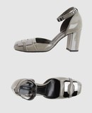 VIC MATIE' - Pumps