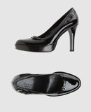GUCCI - Closed-toe slip-ons 