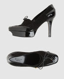 GUCCI - Laced shoes