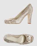 ALEXANDER MCQUEEN - Closed-toe slip-ons 