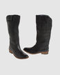 100% - Boots
