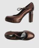 FENDI - Closed-toe slip-ons 