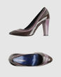 LUCA VALENTINI - Closed-toe slip-ons 