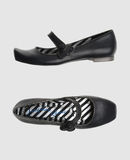 IRREGULAR CHOICE - バレリーナ風パンプス