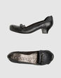 APEPAZZA - Closed-toe slip-ons 