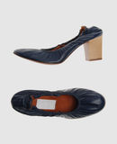 LANVIN - Closed-toe slip-ons 