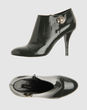 MARC JACOBS - true