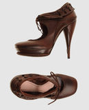 JOHN GALLIANO - Platform pumps