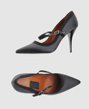 LANVIN - Closed-toe slip-ons 