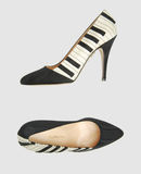 CHARLOTTE OLYMPIA - Decolletes