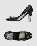 GUCCI - Closed-toe slip-ons 