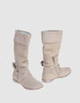 P.A.R.R.O.T. - Boots