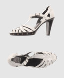 STUART WEITZMAN - Sandali con plateau